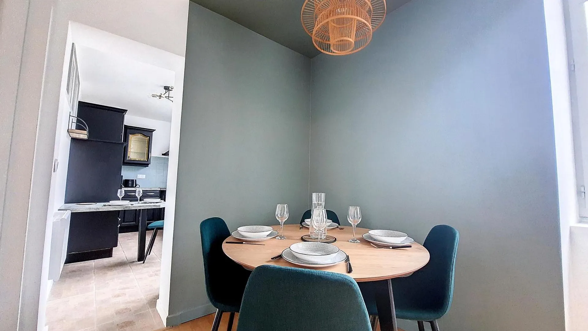 Le Twenties*Fibre*Netflix*Menage Apartment Bagneres-de-Bigorre France